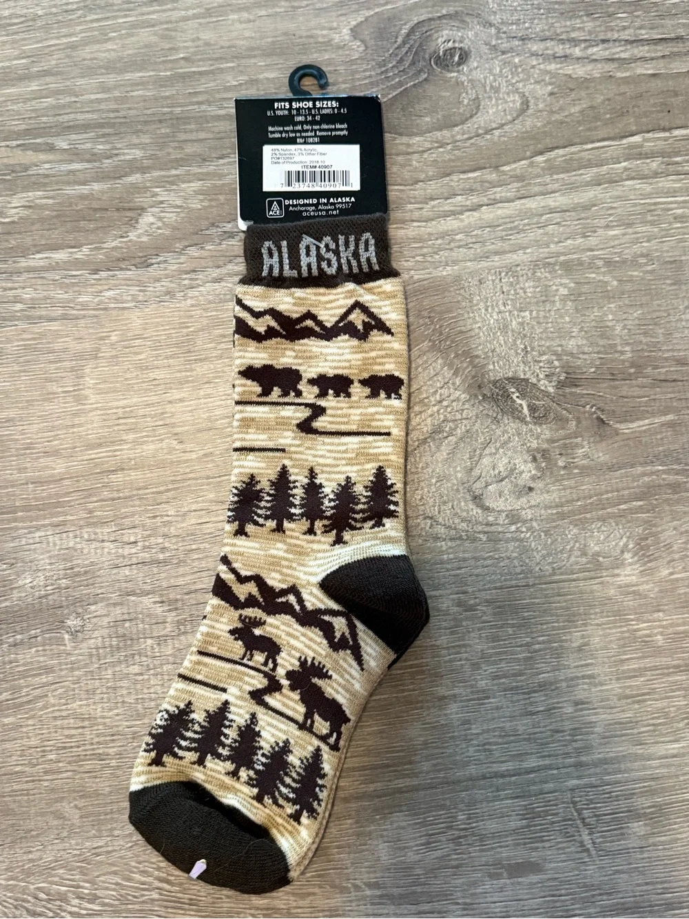 Alaska Exclusive Socks Moose Mountains Bear Animal Design